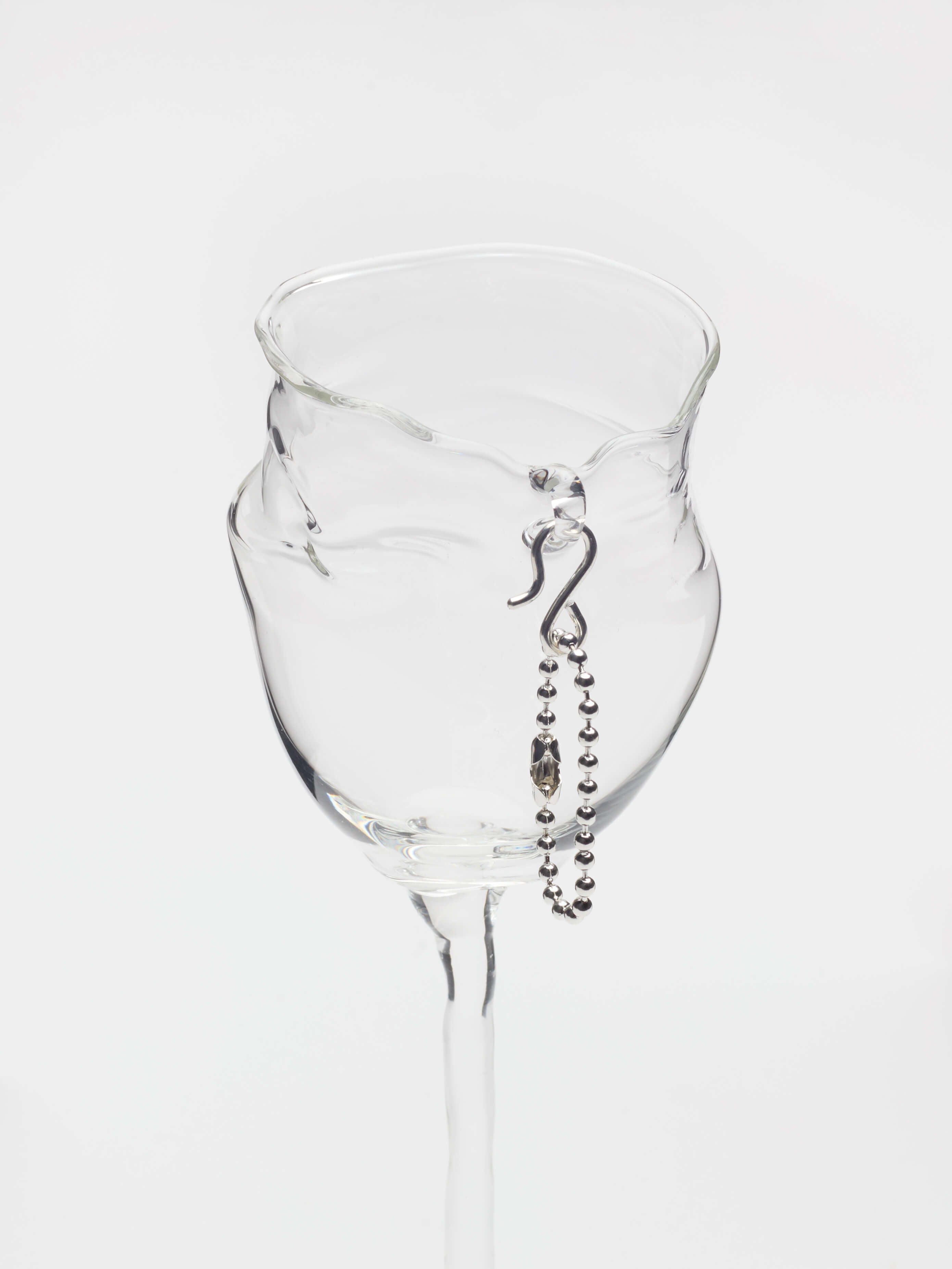 Wine glasses x Vivian Alarcón