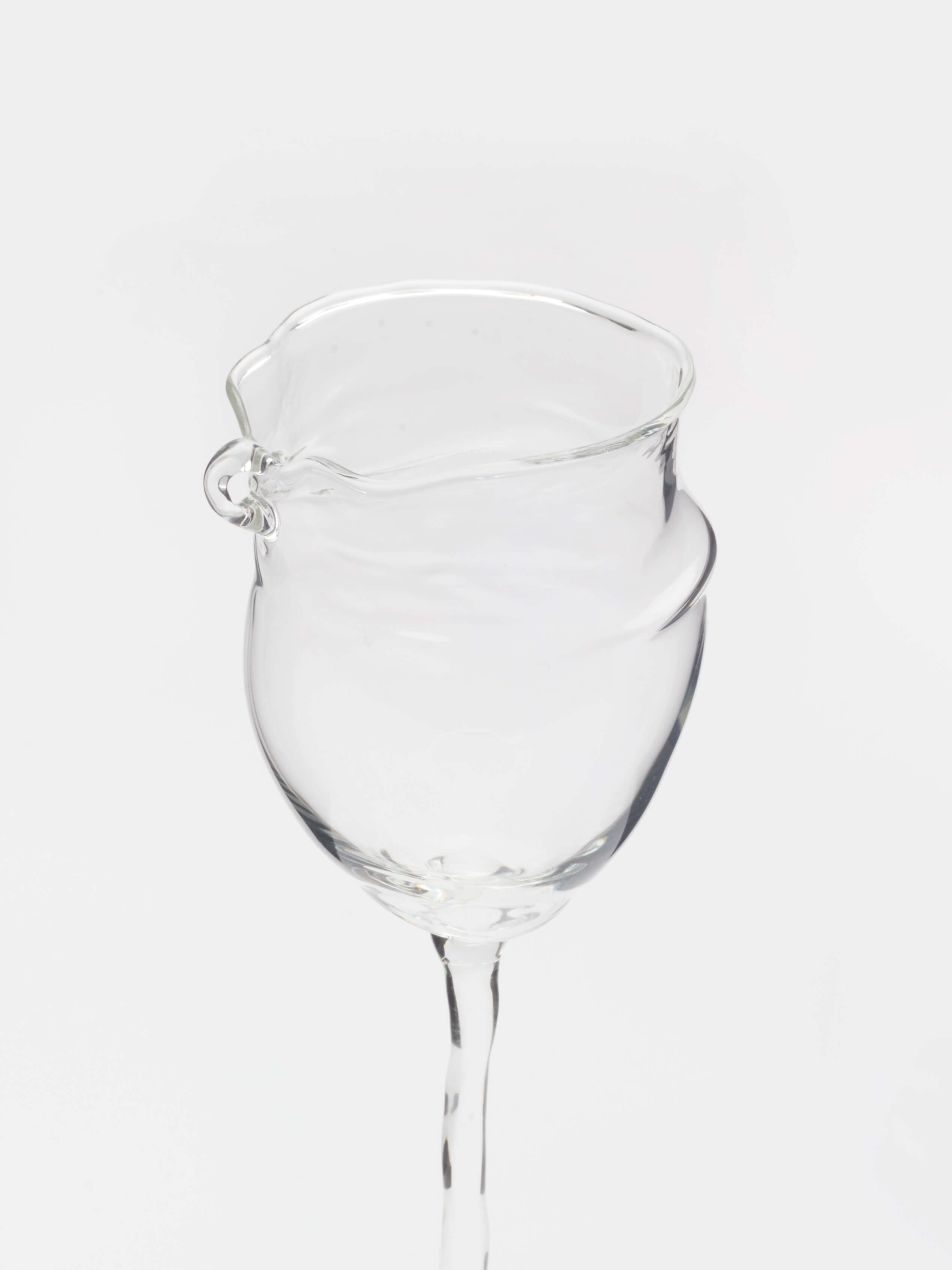 Wine glasses x Vivian Alarcón