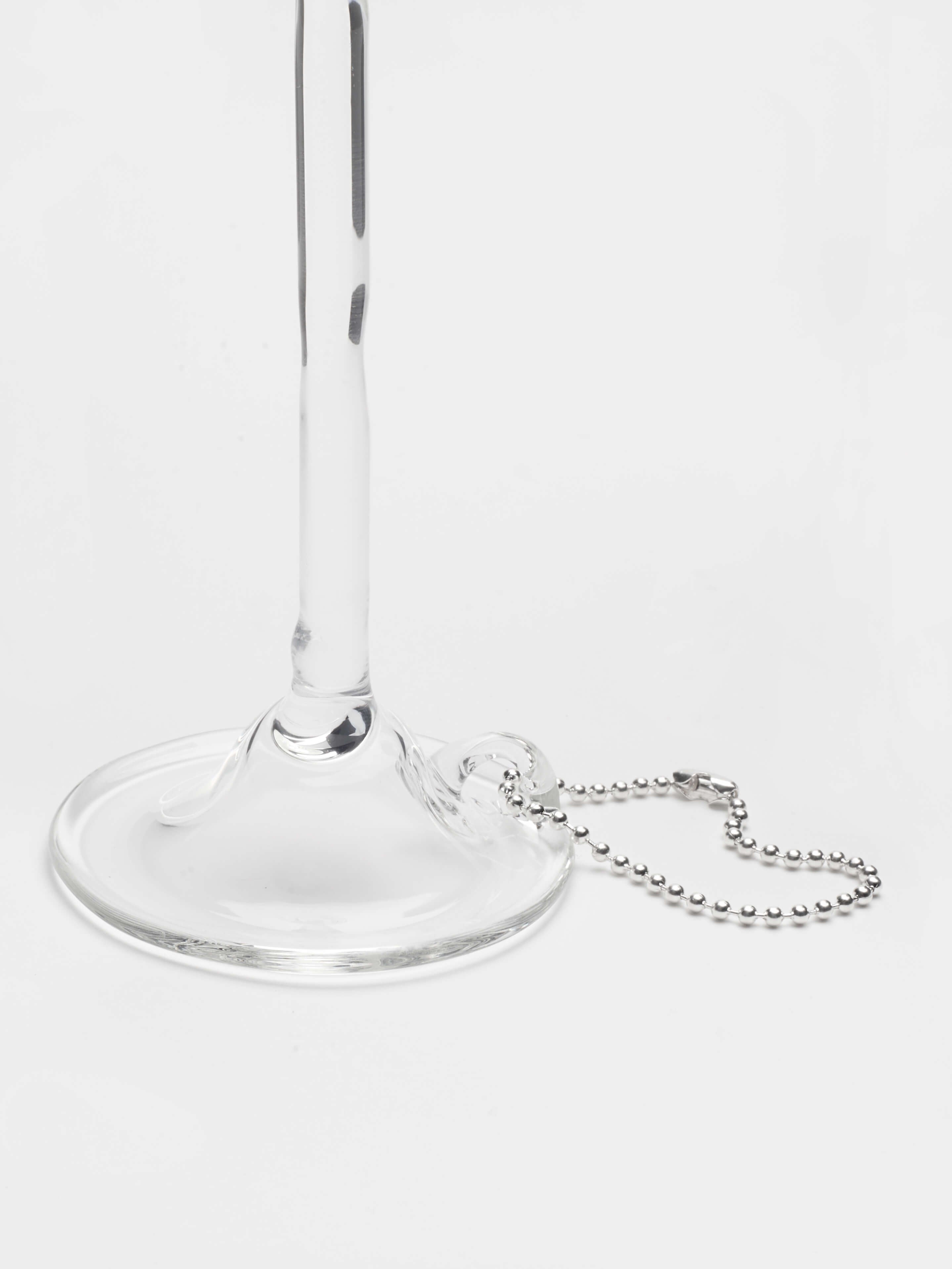 Wine glasses x Vivian Alarcón