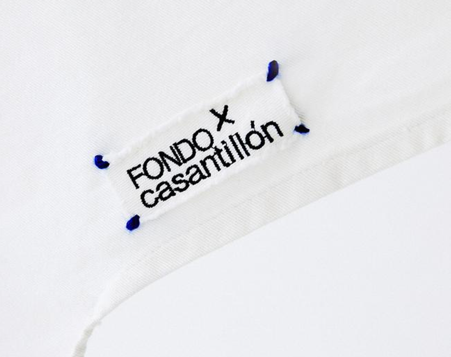 Star Tablecloth
x Casa Antillón