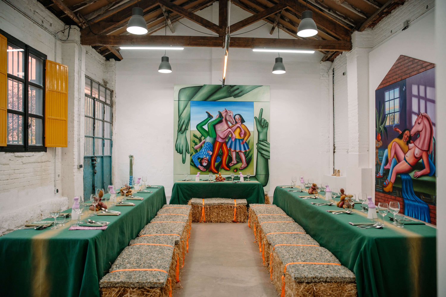 Fondo. Todos los derechos reservados. Tablecloth and napkin set 