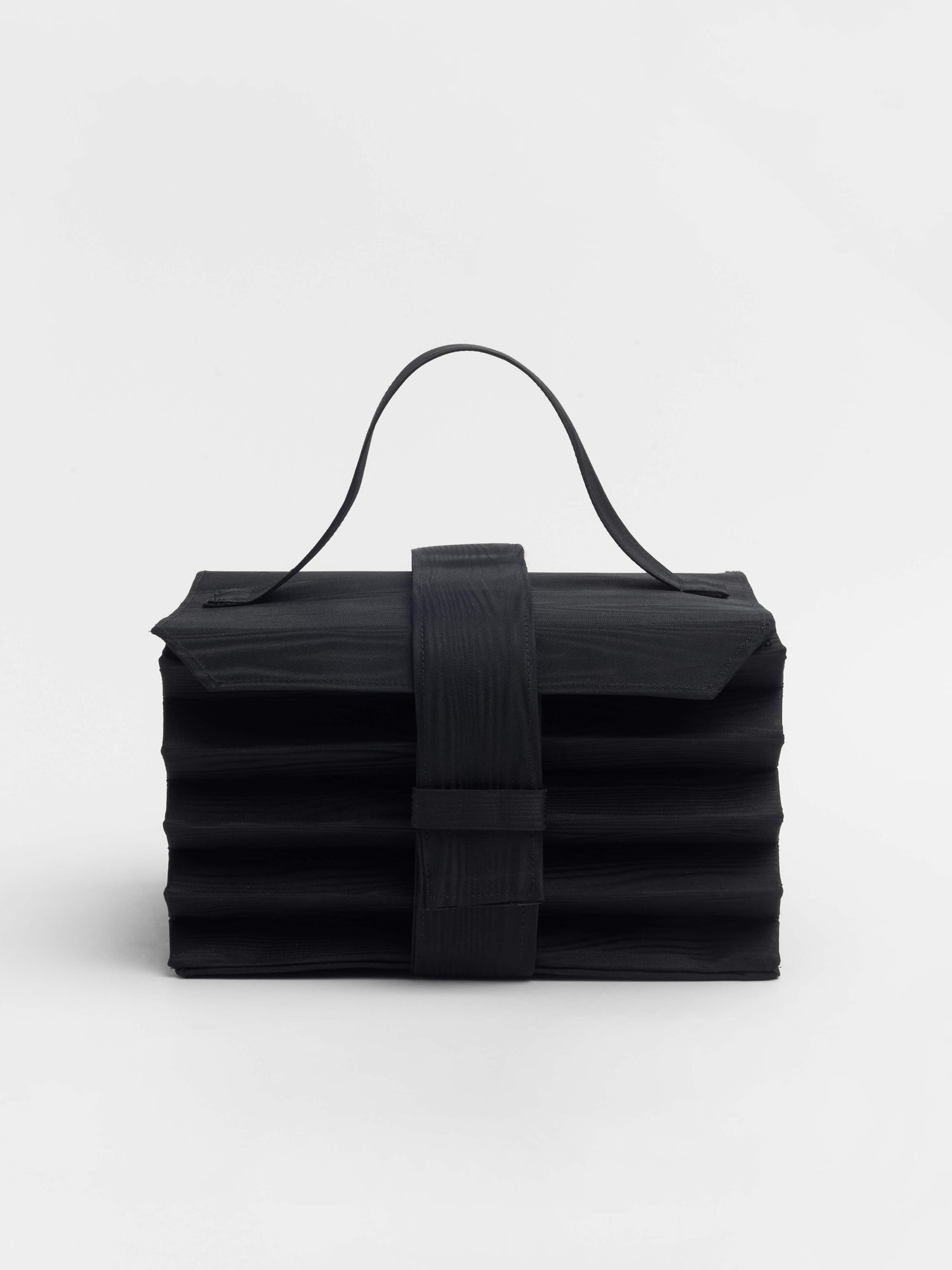 Fondo. All rights reserved. Lunch Box x Inés Sistiaga