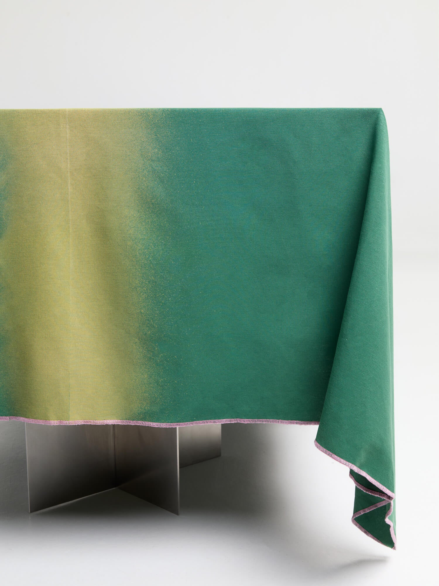 Tablecloth and napkin set 