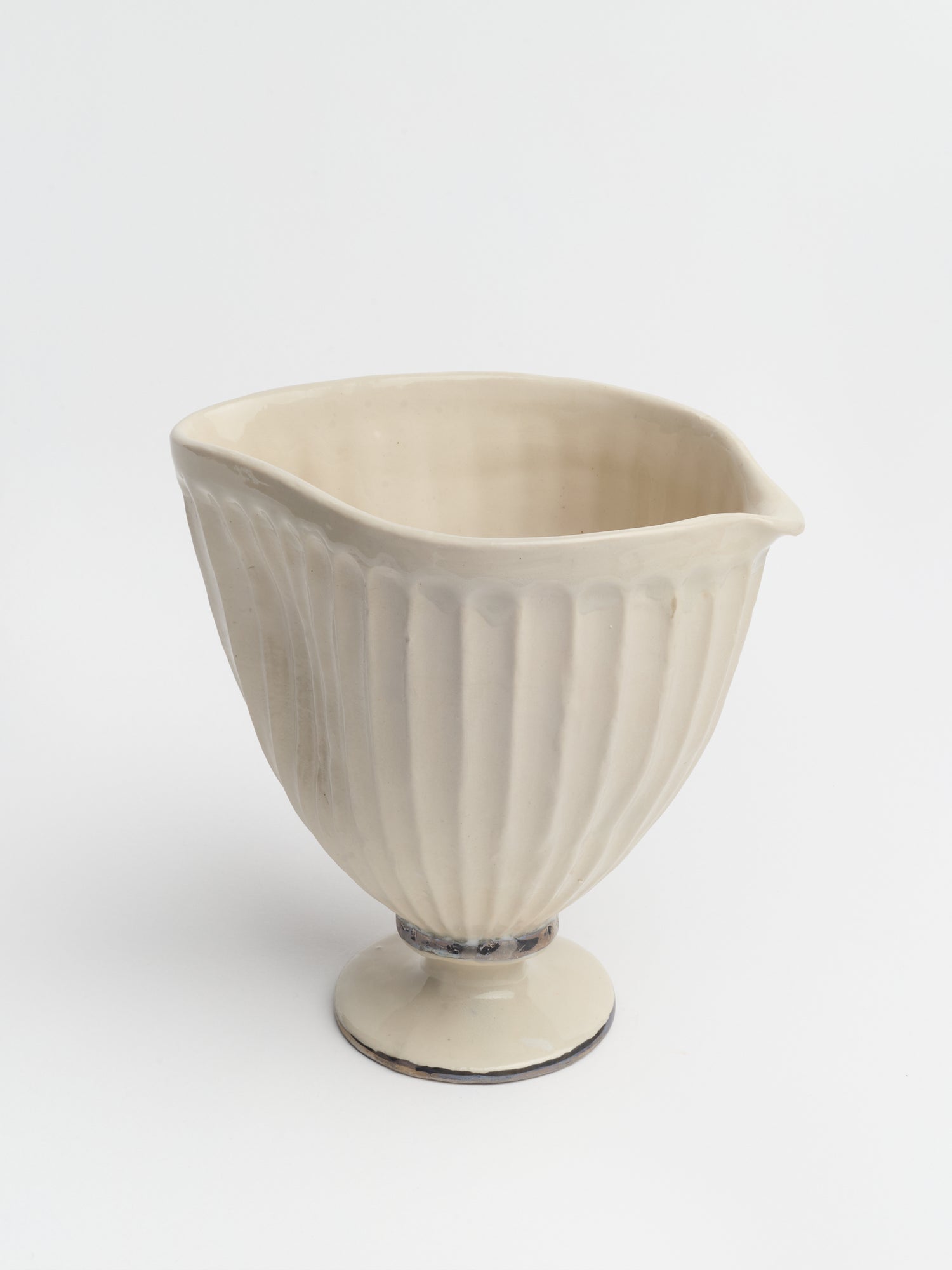 Jug x Volupté Front