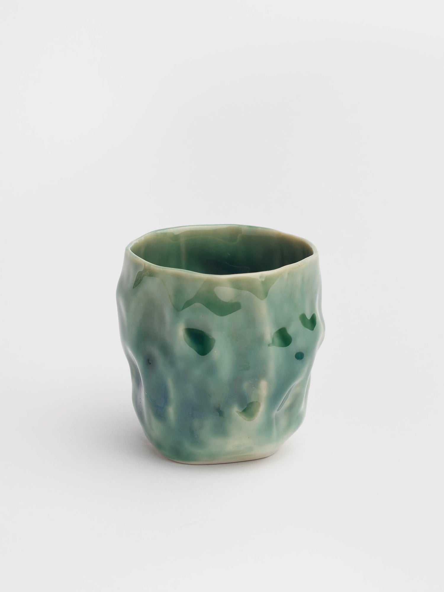 Cup small x Clara Álvarez Front
