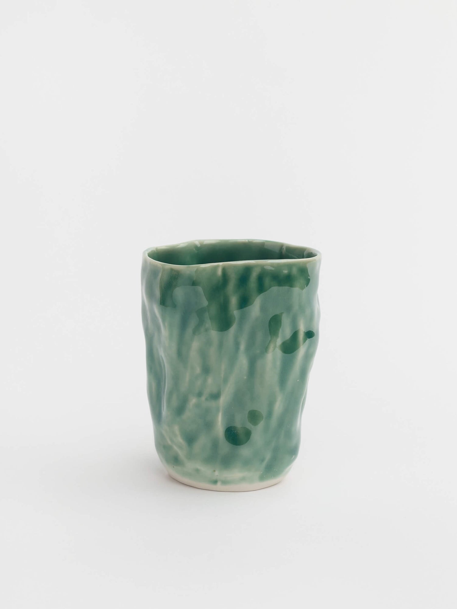 Water cup x Clara Álvarez Front